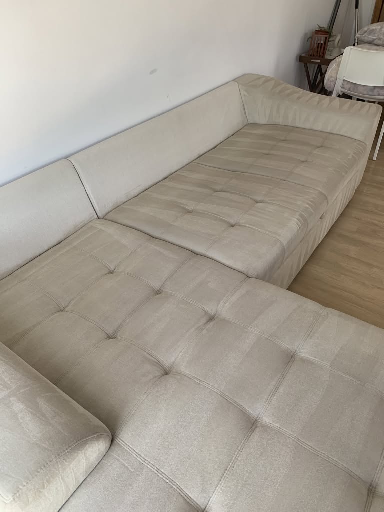 3 places🛋