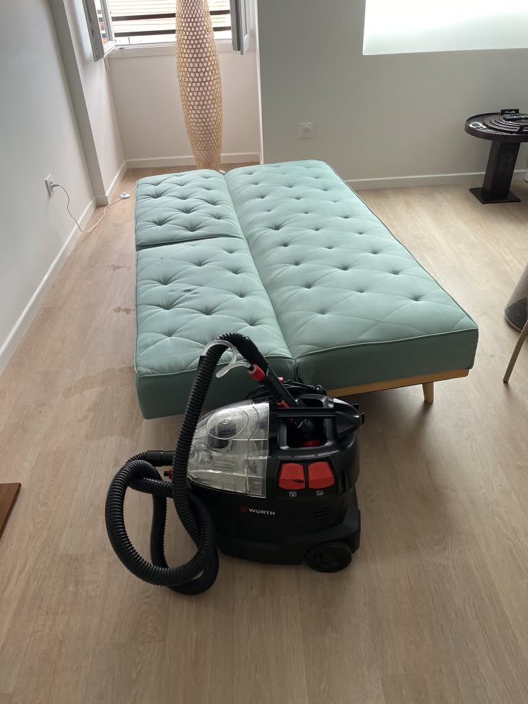2 places 🛋