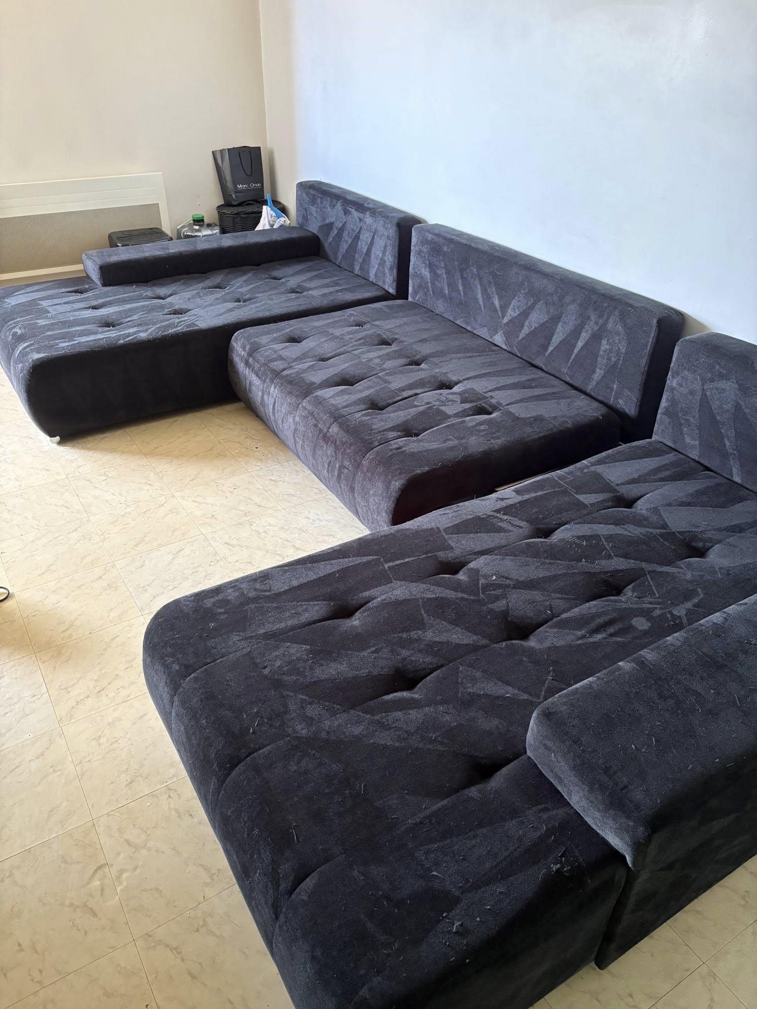 5 places🛋