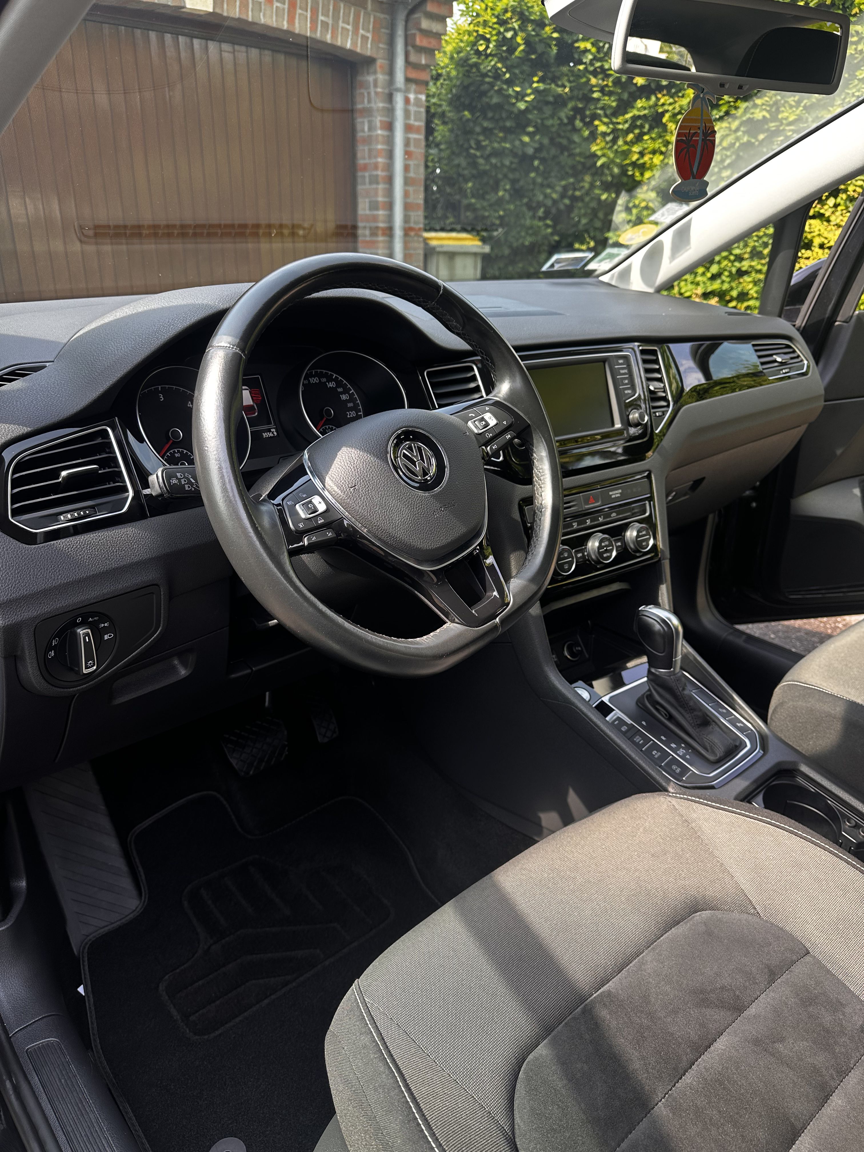 Prestige SUV
