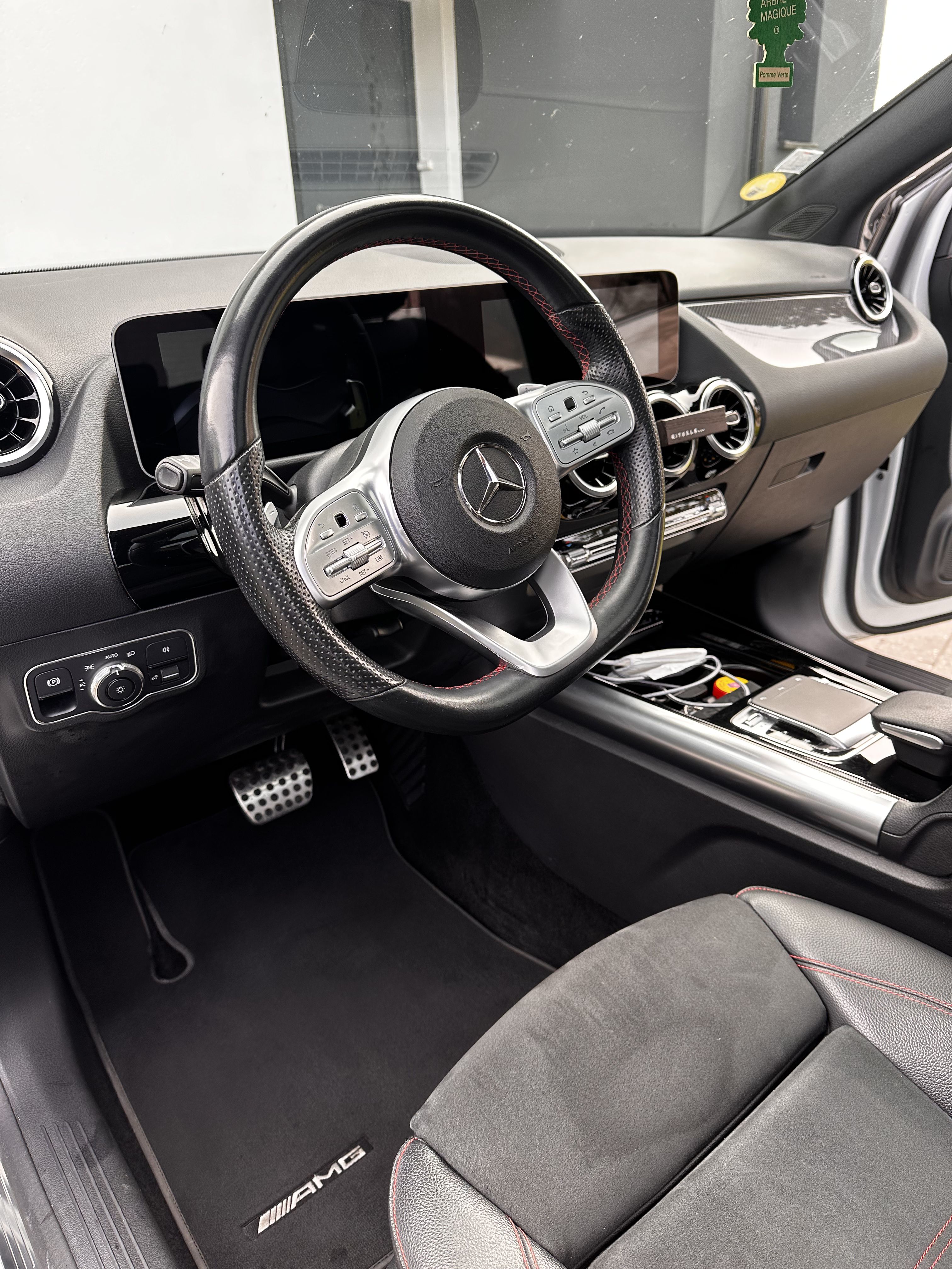 Standard Compact / Berline