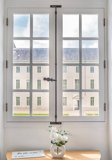 Vitre avec petits carreaux