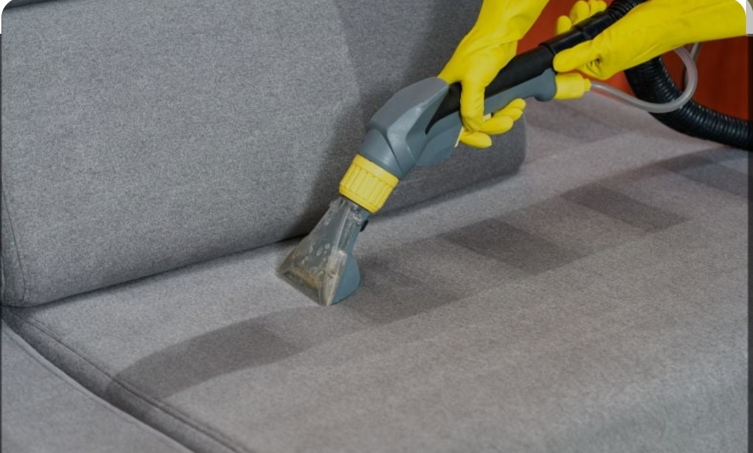Nettoyage de canapé